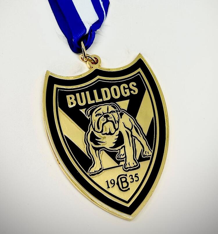 bulldogs-medal