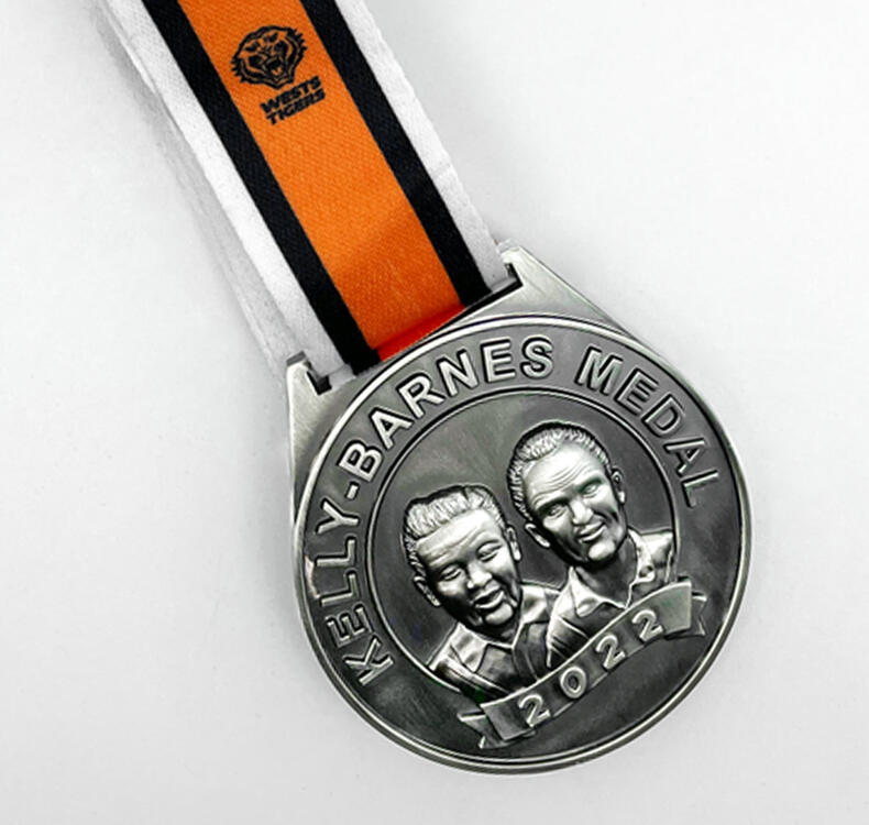 custom-medal-kelly-barnes-medal-1